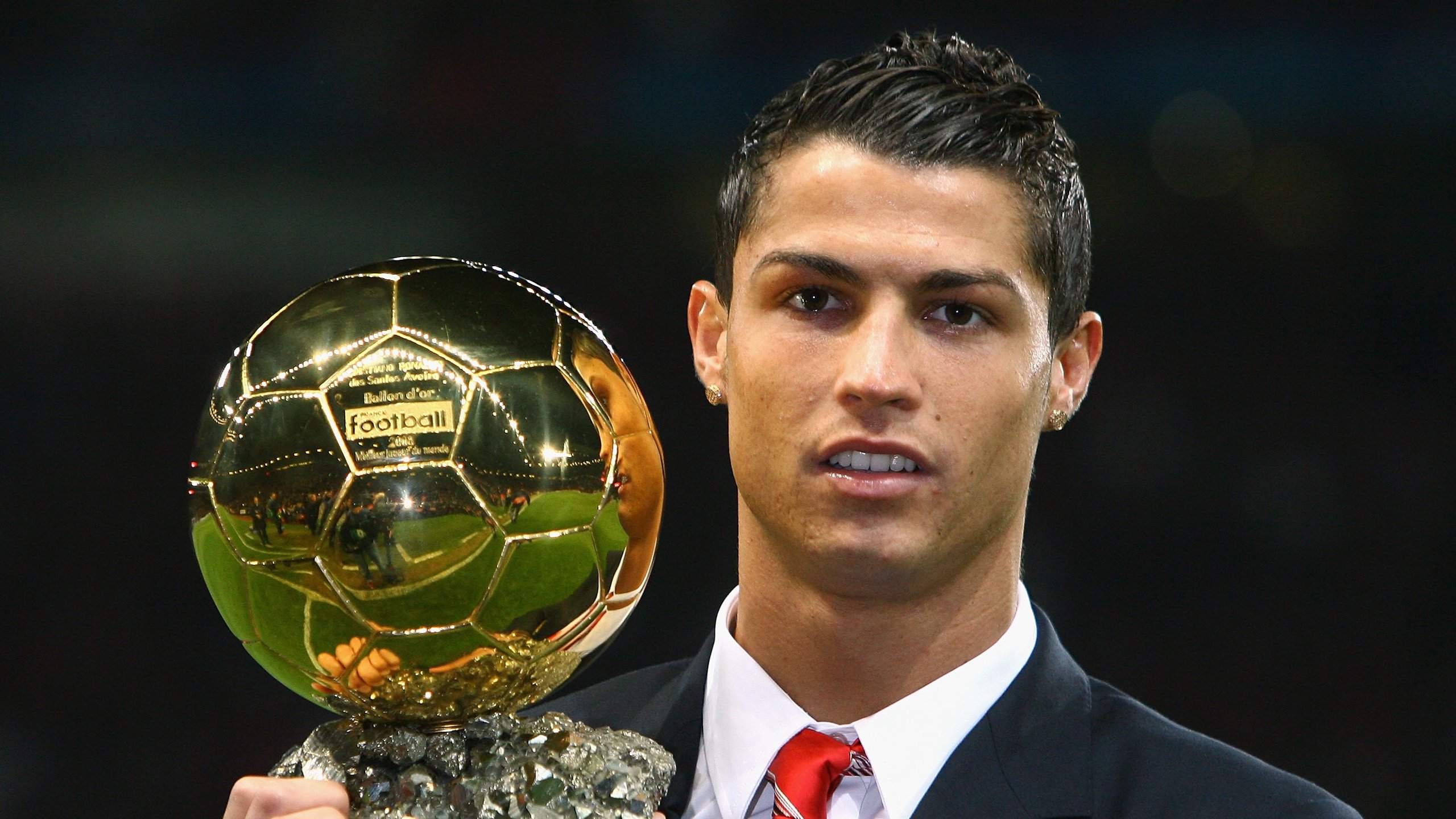 特色足球文化在海外推广,提升国家体育软实力,足球特色学校文化