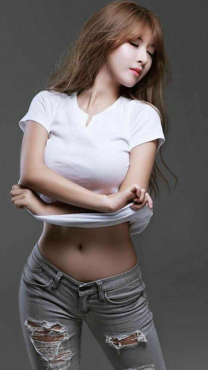 九游游戏-_极限攀岩比赛：迎难而上的勇者之战_，极限攀爬第一人坠亡